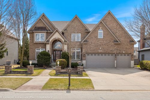 4012 Champion Rd, Naperville, IL, 60564-4921 | Card Image
