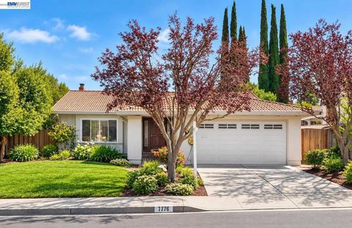 7776 Knollbrook Dr, Pleasanton, CA, 94588-3625 | Card Image
