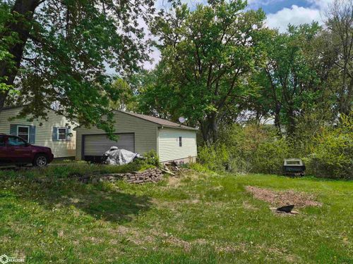 604 E 27th St S, Newton, IA, 50208-4235 | Card Image