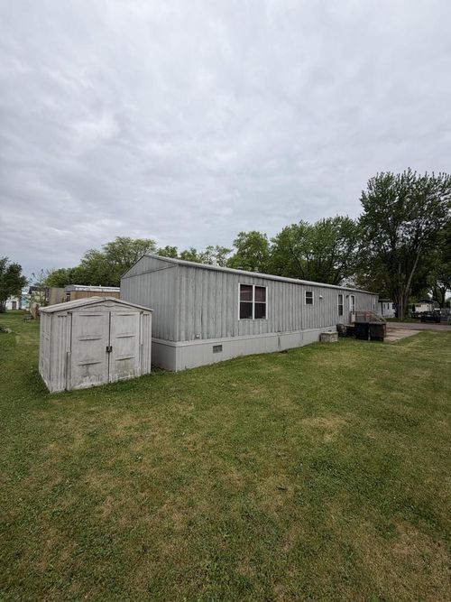 143-755 N Tratt St, Whitewater, WI, 53190 | Card Image