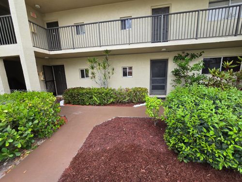 apt-102-7960 Nw 50th St, Lauderhill, FL, 33351-5662 | Card Image