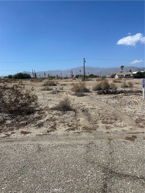 2925 Stardust Ave, Thermal, CA, 92274-8545 | Card Image