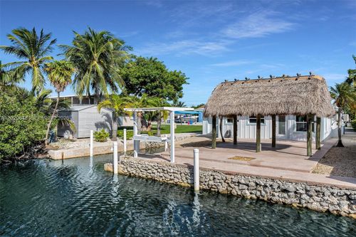 251 Azalea St, Tavernier, FL, 33070-2202 | Card Image