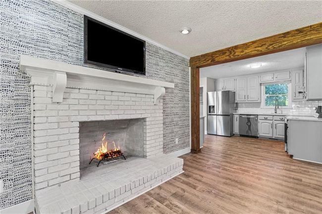 4617 Kingswood Dr, House other with 3 bedrooms, 2 bathrooms and null parking in Flowery Branch GA | Image 7