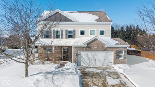 7158 Lakeland Trails Blvd, Indianapolis, IN, 46259-8720 | Card Image