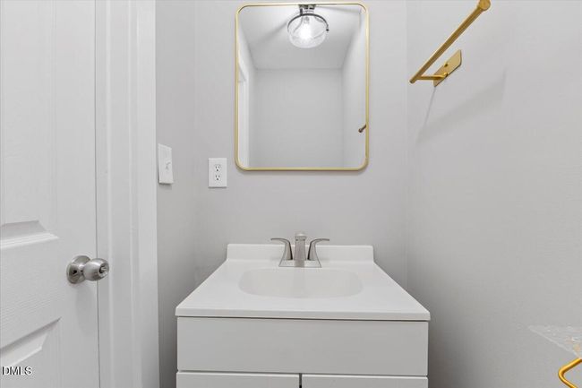 21-2752 Weldon Terrace | Image 16