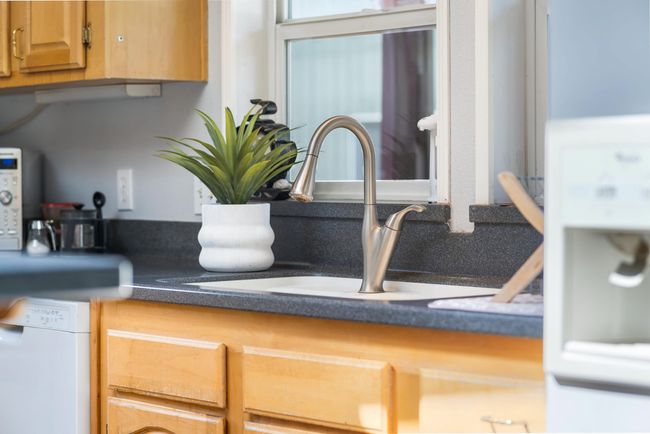 57-Kitchen | Image 16