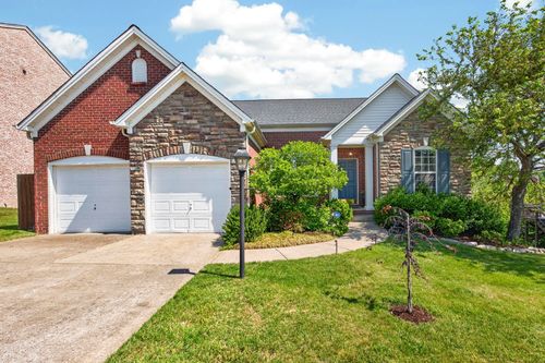 3024 Brookview Forest Dr, Nashville, TN, 37211-7049 | Card Image