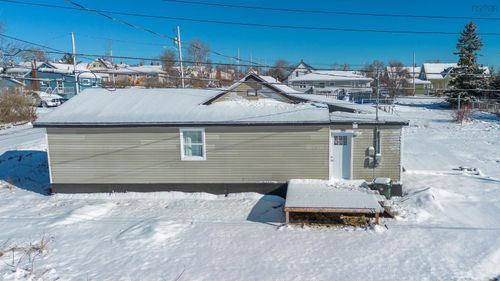 30 Guy St, Glace Bay, NS, B1A3R1 | Card Image