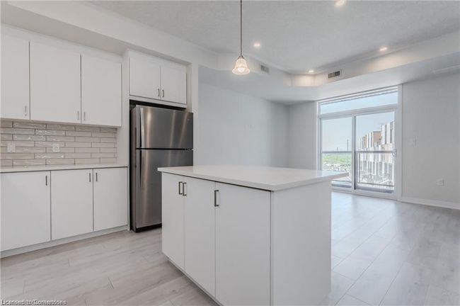 A011 - 142 Foamflower Pl, Townhouse with 2 bedrooms, 3 bathrooms and 1 parking in Waterloo ON | Image 12