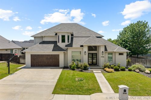 1706 Warwick Cir, Ardmore, OK, 73401-3400 | Card Image