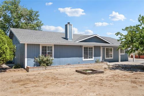 10925 Buttonwood, Phelan, CA, 92371 | Card Image
