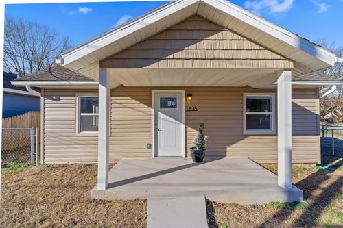 1635 N Colgate Ave, Springfield, MO, 65802-1243 | Card Image