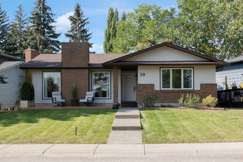 39 Midpark Close Se, Calgary, AB, T2X1N9 | Card Image