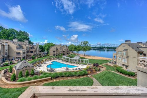 642 Portside Dr, Davidson, NC, 28036-8927 | Card Image