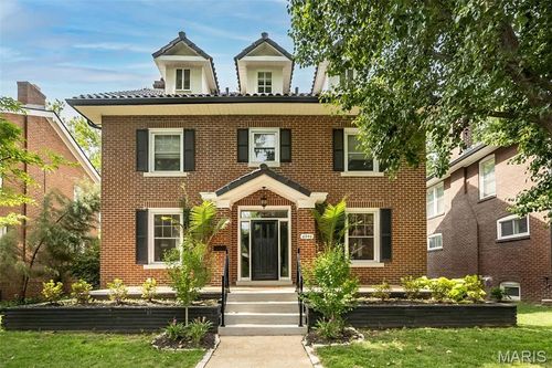 6946 Pershing Ave, Saint Louis, MO, 63130-4330 | Card Image