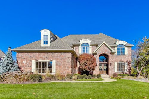 675 Oak Ln, South Elgin, IL, 60177-2201 | Card Image