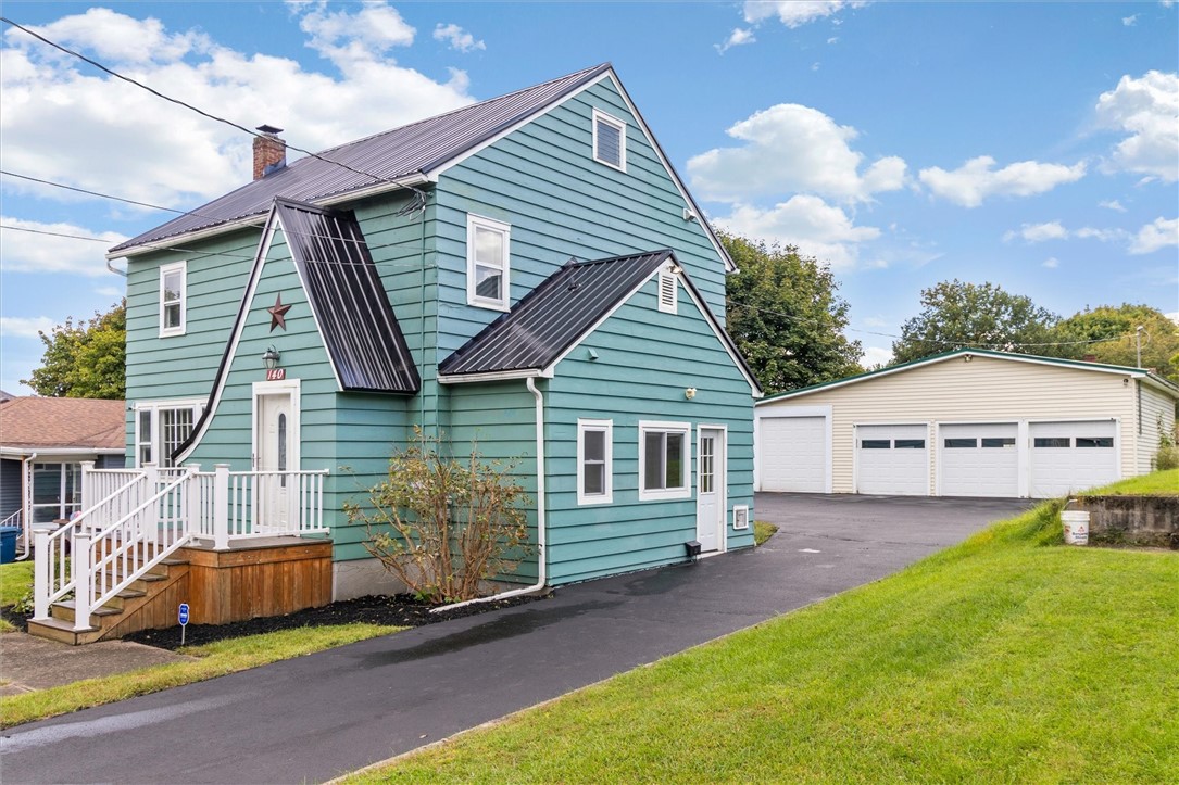 Sherman Ave, Newark, NY 14513