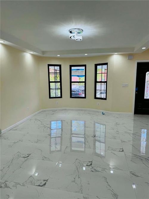 2121 Troy Ave, Brooklyn, NY, 11234-3015 | Card Image
