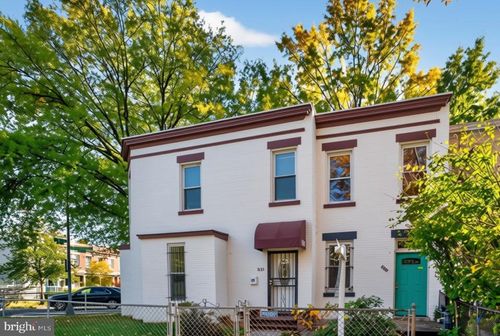 833-831-833 L St Ne, WASHINGTON, DC, 20002-3640 | Card Image