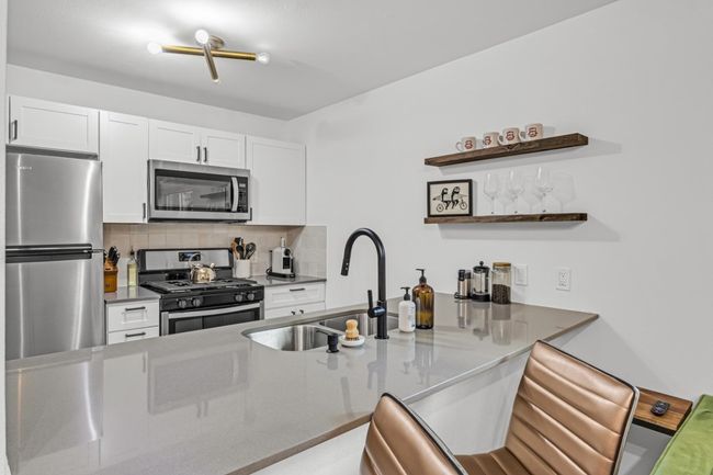 Kitchen | Image 12
