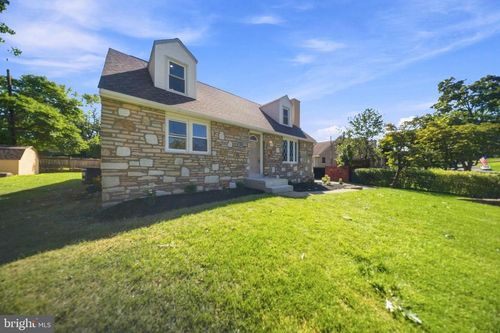223 Rosewood Ave, LANGHORNE, PA, 19047-2543 | Card Image