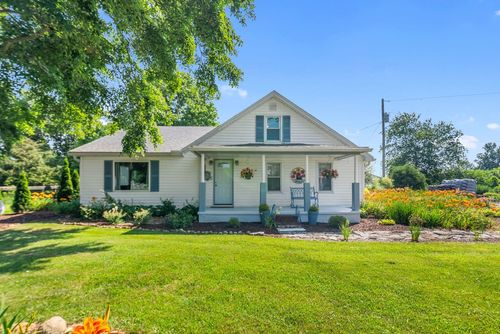 141 Farthing Ln, Waco, KY, 40385-9532 | Card Image