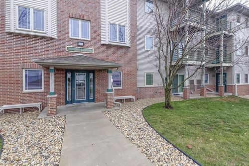 217-102 Prairie Heights Drive, Verona, WI, 53593 | Card Image