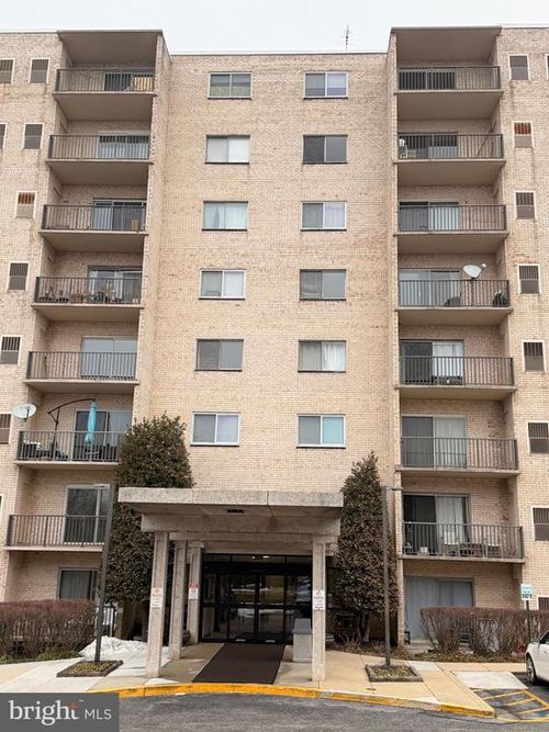 204-12001 Old Columbia Pike, SILVER SPRING, MD, 20904-1922 | Card Image
