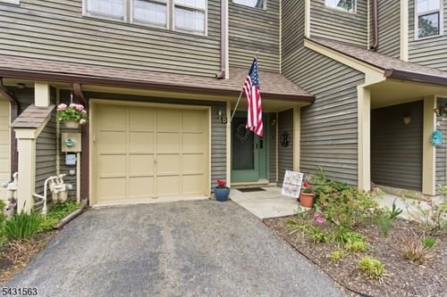 d-40 Lexington Ln, West Milford, NJ, 07480-4909 | Card Image