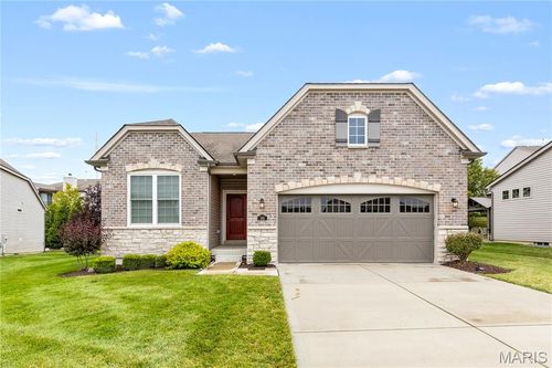 89 Alta Mira Ct, Dardenne Prairie, MO, 63368-7683 | Card Image