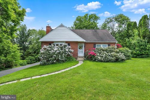 36 Peacock Dr, LANCASTER, PA, 17601-2106 | Card Image