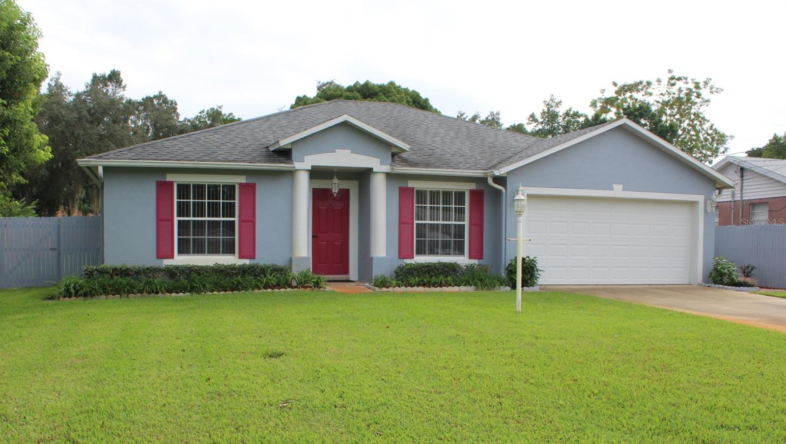 Luis Ln, Debary, FL 32713