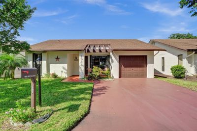 1935 Sw 15th Ct, House other with 3 bedrooms, 2 bathrooms and null parking in Deerfield Beach FL | Image 1