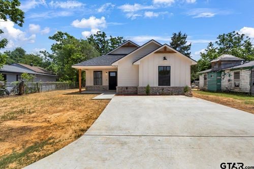 2708 Bunche St, Tyler, TX, 75701-1110 | Card Image