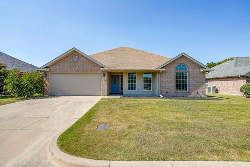 214 Rose Ave, Cleburne, TX, 76033-7313 | Card Image