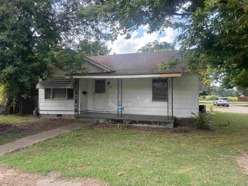 317 W Main St, Steele, MO, 63877-1437 | Card Image