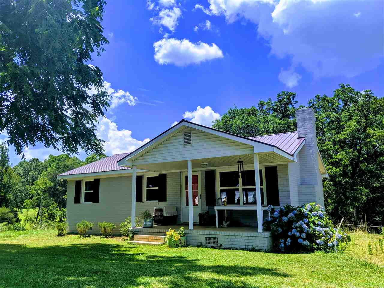 2001 E Greensboro Chapel Hill Road, Sold in Graham Zoocasa