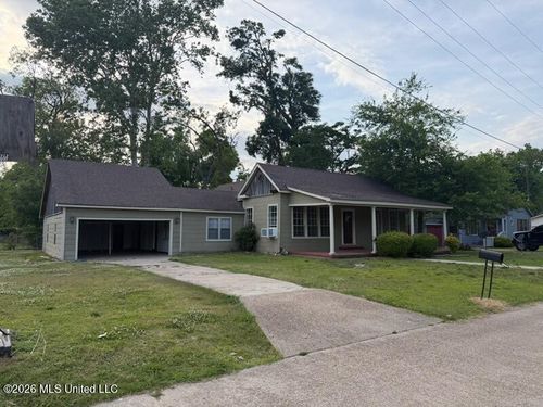 501 Lee St, Hollandale, MS, 38748-3723 | Card Image