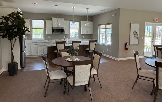 913 S Mary Grace Ct, Condo with 2 bedrooms, 2 bathrooms and null parking in Grafton WI | Image 15