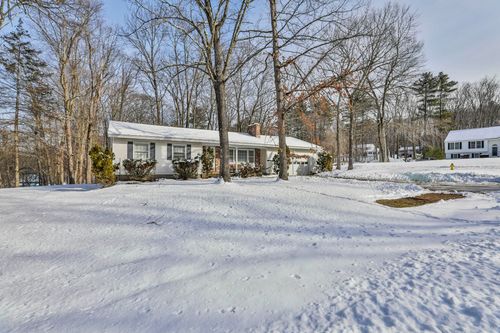 8 Prince Dr, Hudson, NH, 03051-4448 | Card Image