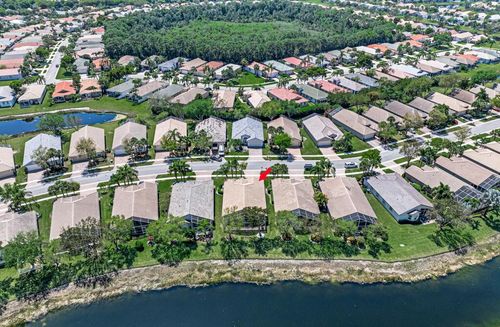 8075 Duomo Cir, Boynton Beach, FL, 33472-7135 | Card Image
