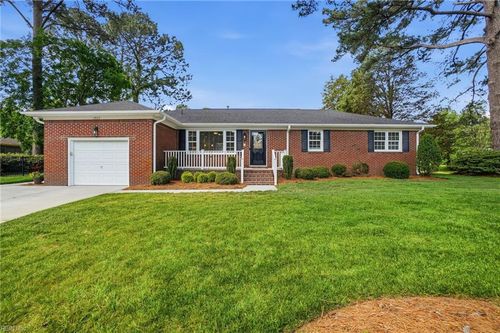 1517 Custom Street, Virginia Beach, VA, 23454 | Card Image