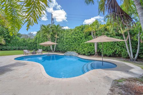 15896 Sw 16th Ct, Pembroke Pines, FL, 33027-2315 | Card Image