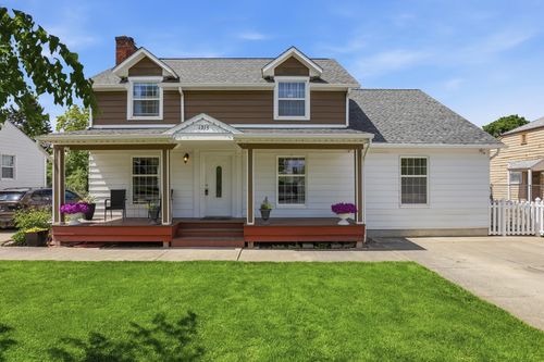 1315 N Farr Rd, Spokane Valley, WA, 99206-4050 | Card Image