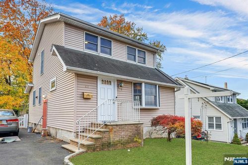 60 Chestnut Ave, Bogota, NJ, 07603-1702 | Card Image