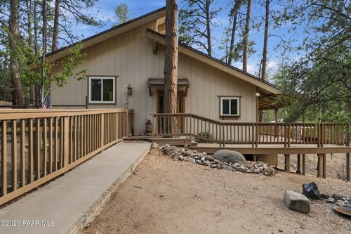 1111 E Pine Hills Dr, Prescott, AZ, 86303-8220 | Card Image