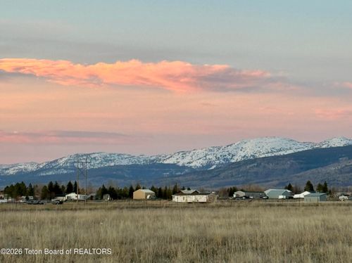 924 Peak View Estates Rd, Victor, ID, 83455 | Card Image