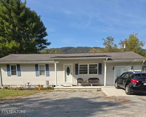 5829 Dr Thomas Walker Rd, Rose Hill, VA, 24281-8070 | Card Image