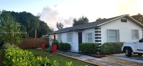 1291 Ne 146th St, Miami, FL, 33161-2542 | Card Image
